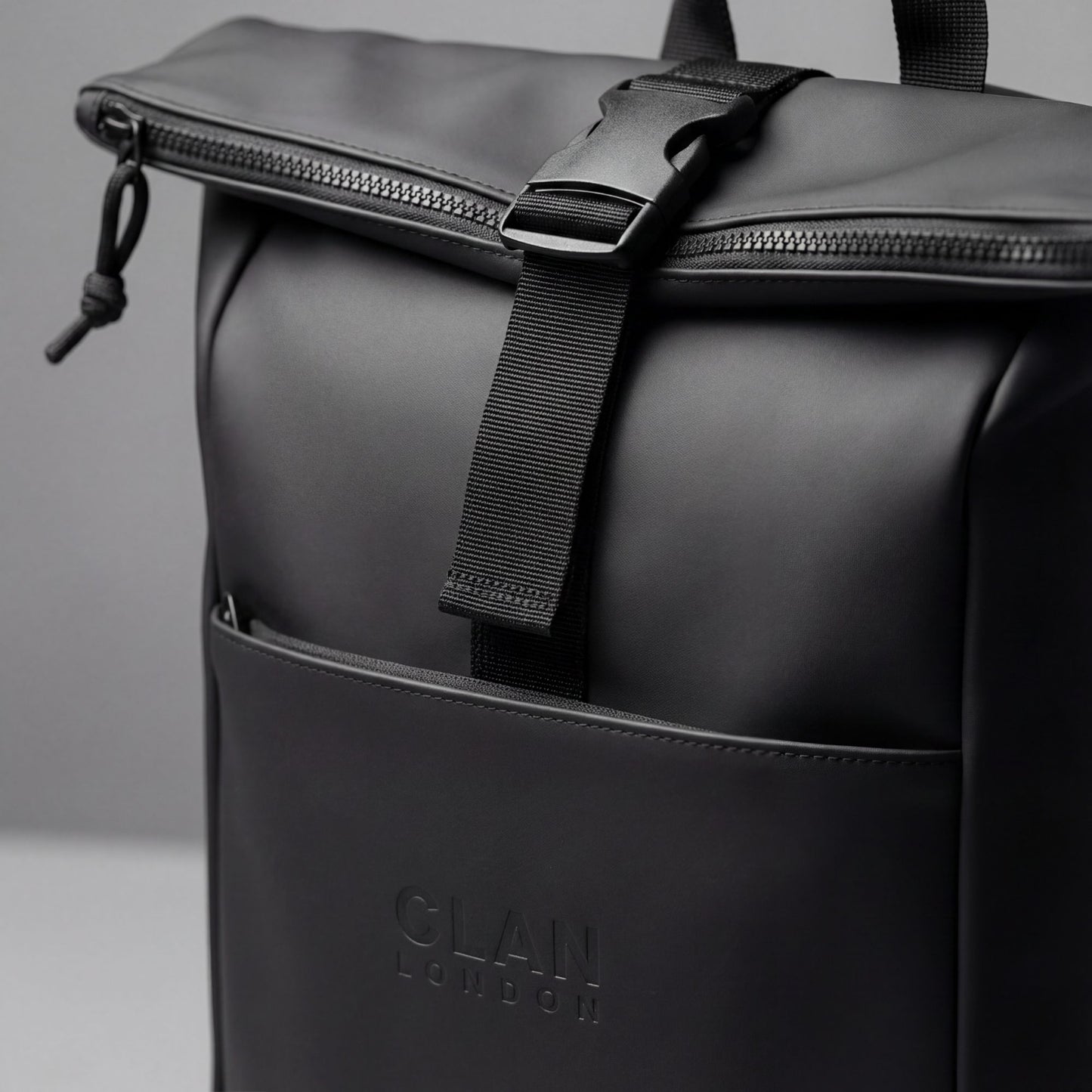 Piccadilly Backpack - Obsidian