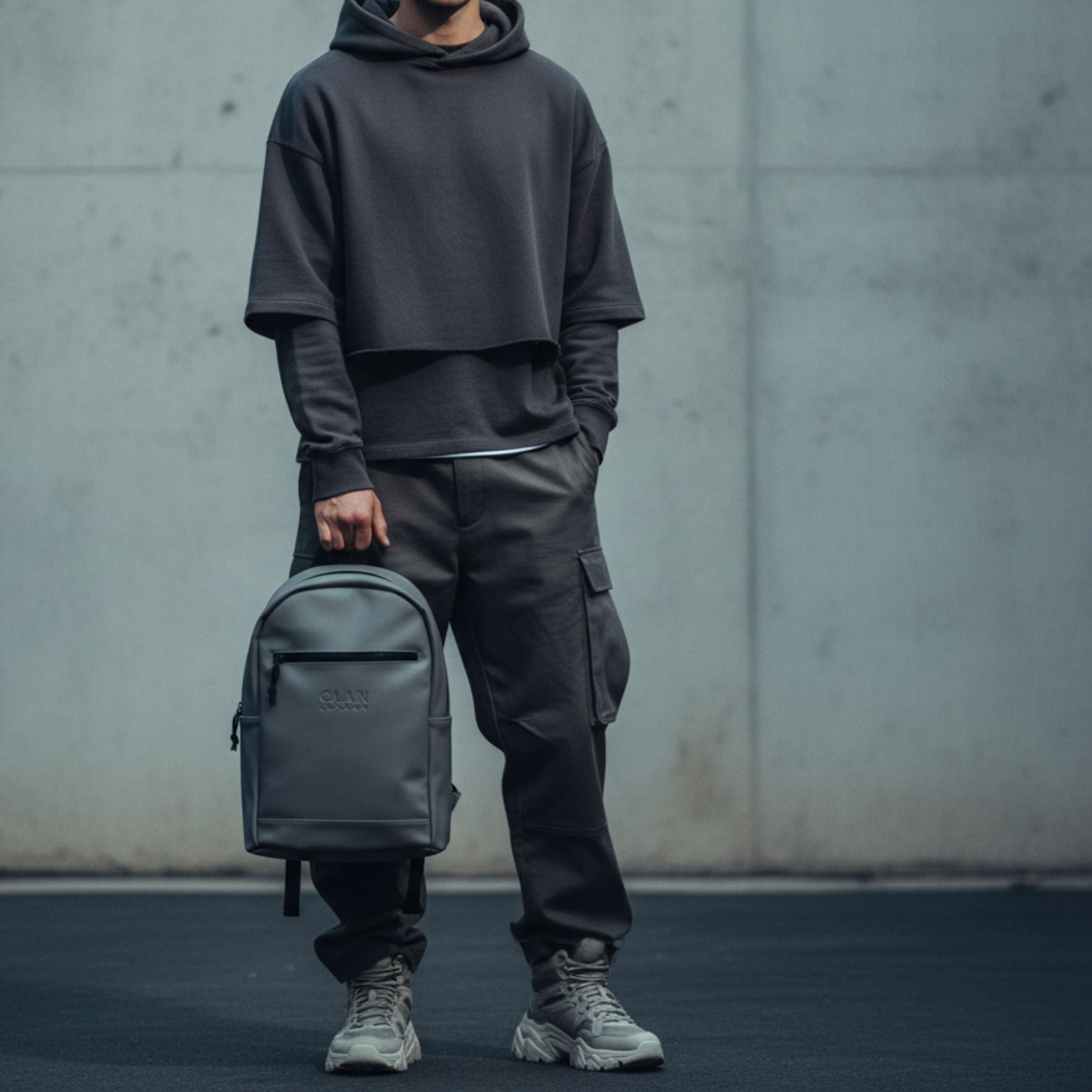 Greenwich carry image 2