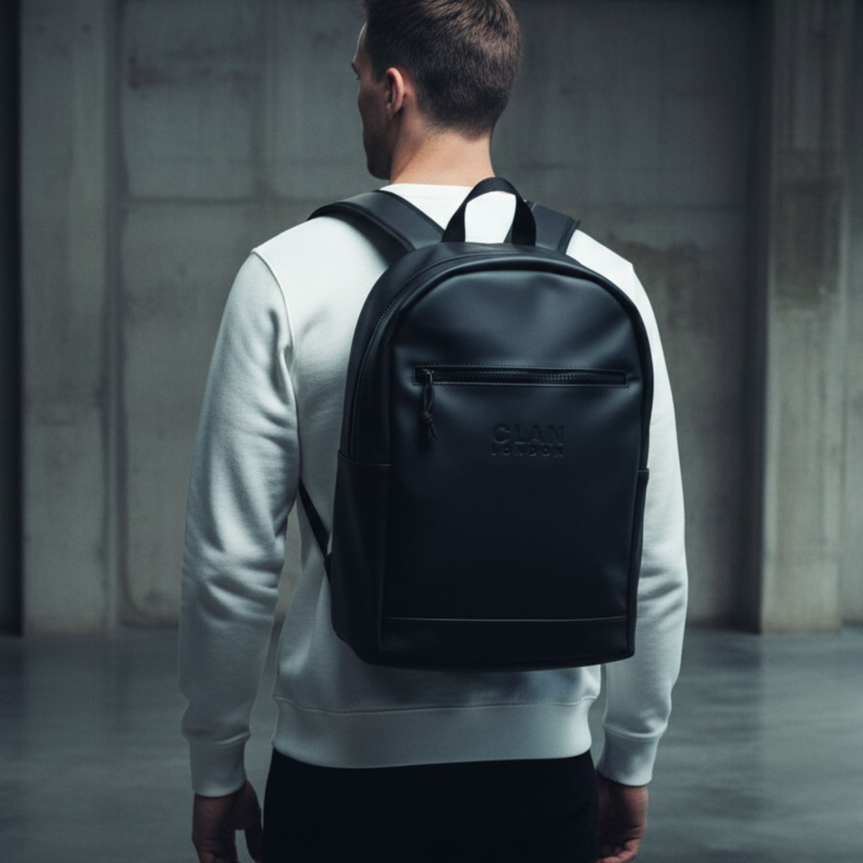 Greenwich carry image 1